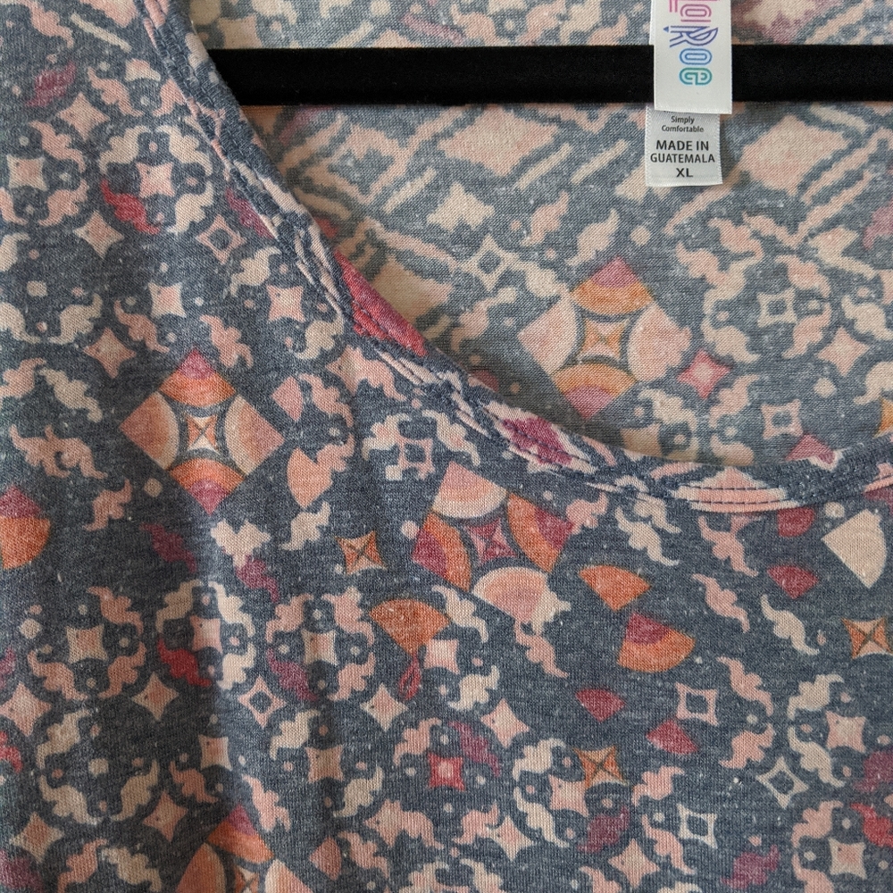 LulaRoe Perfect T
